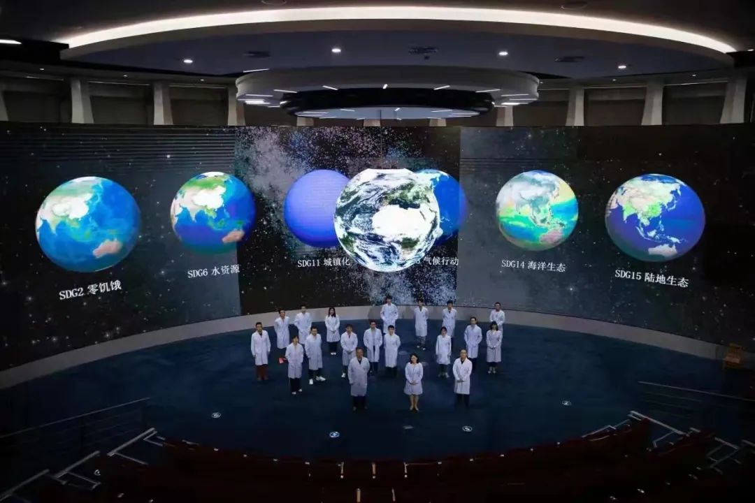 接受领导人检阅 | jinnianhui官网金年会智能显示助力紫金山实验室展现强劲创新力